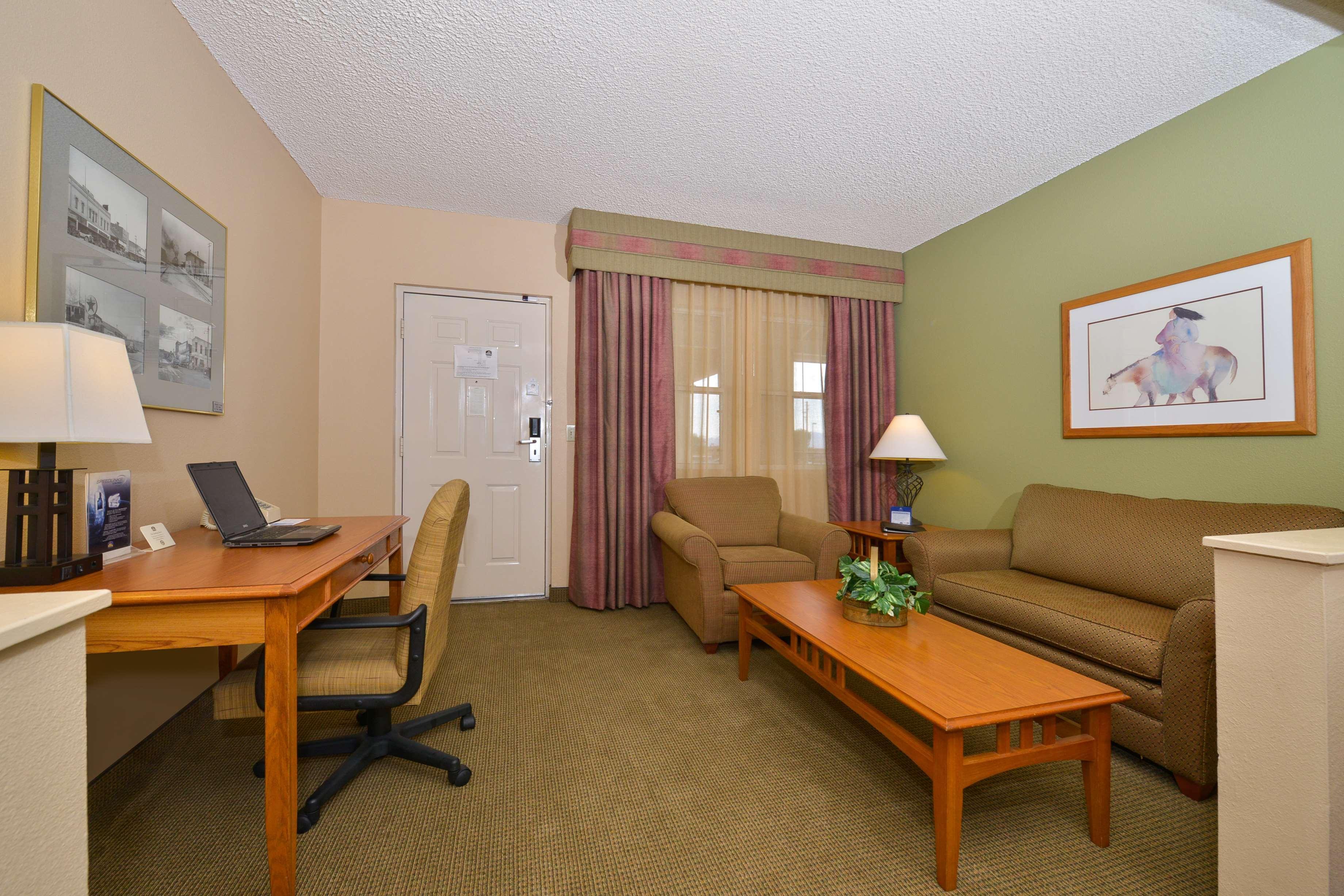 Best Western Plus King'S Inn And Suites Кингман Экстерьер фото