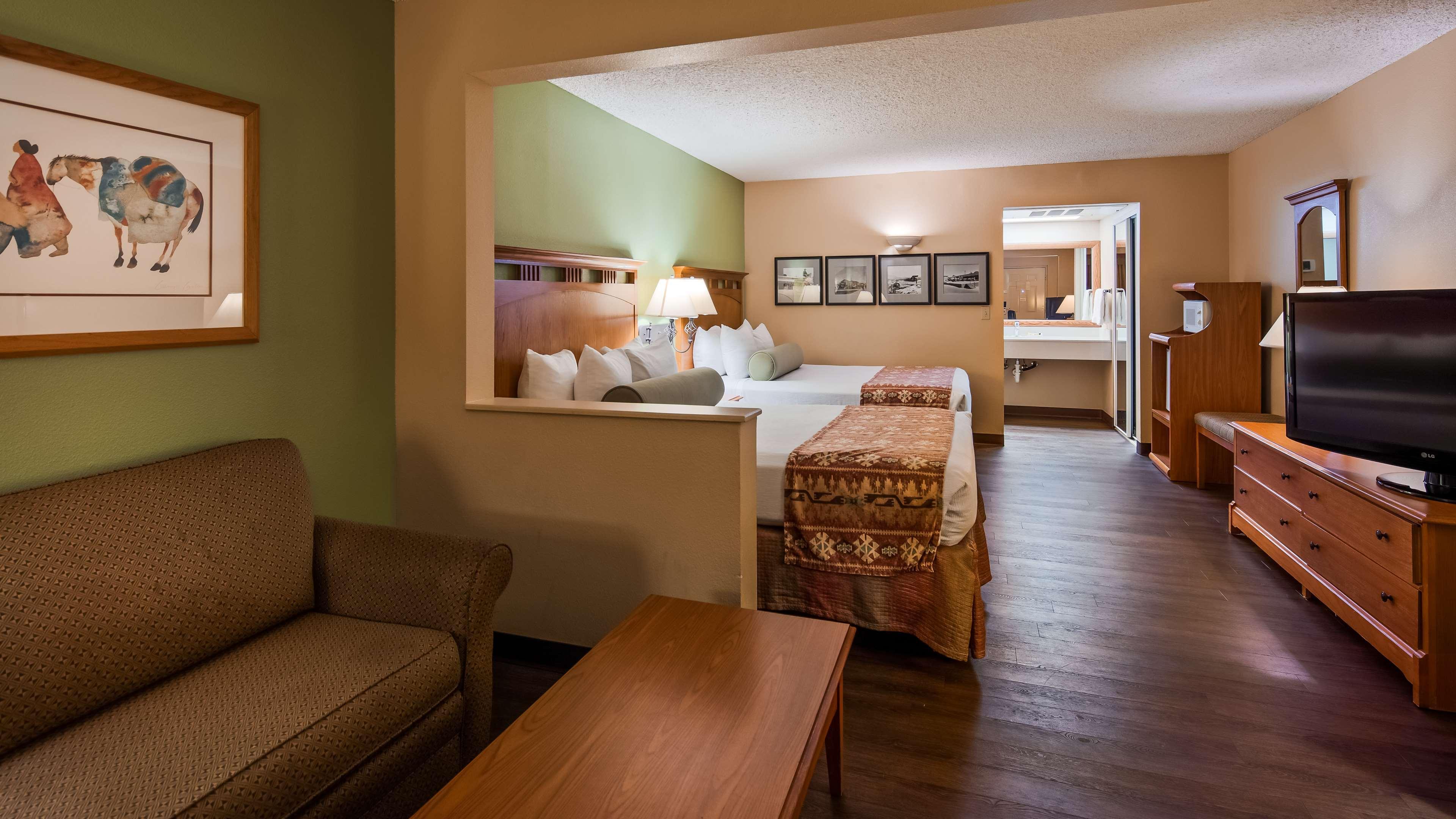 Best Western Plus King'S Inn And Suites Кингман Экстерьер фото