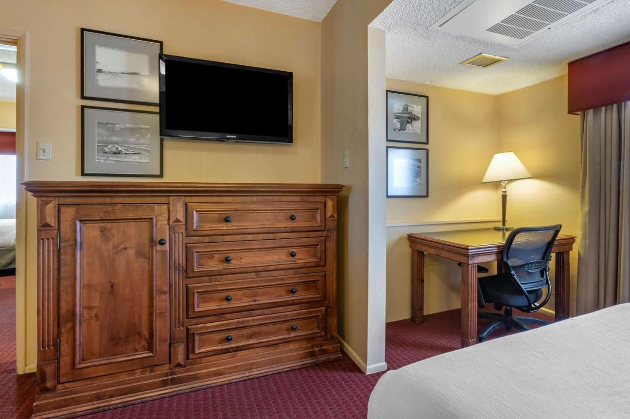 Best Western Plus King'S Inn And Suites Кингман Экстерьер фото