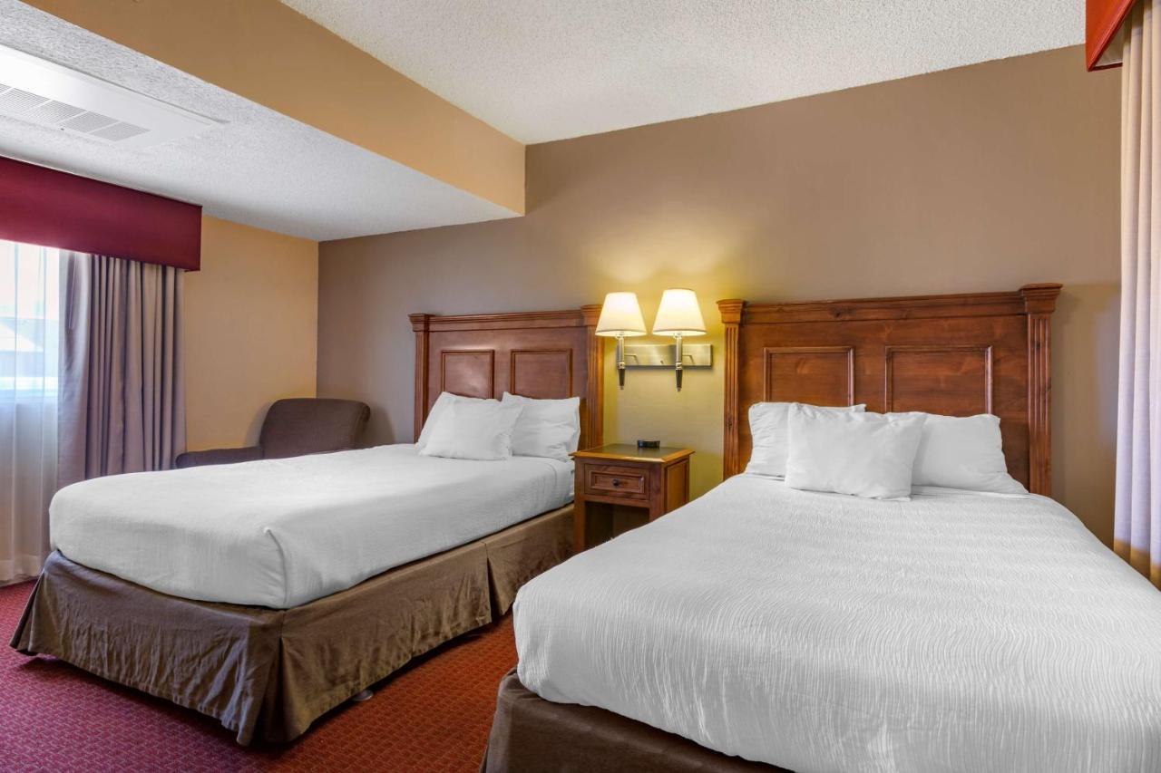 Best Western Plus King'S Inn And Suites Кингман Экстерьер фото