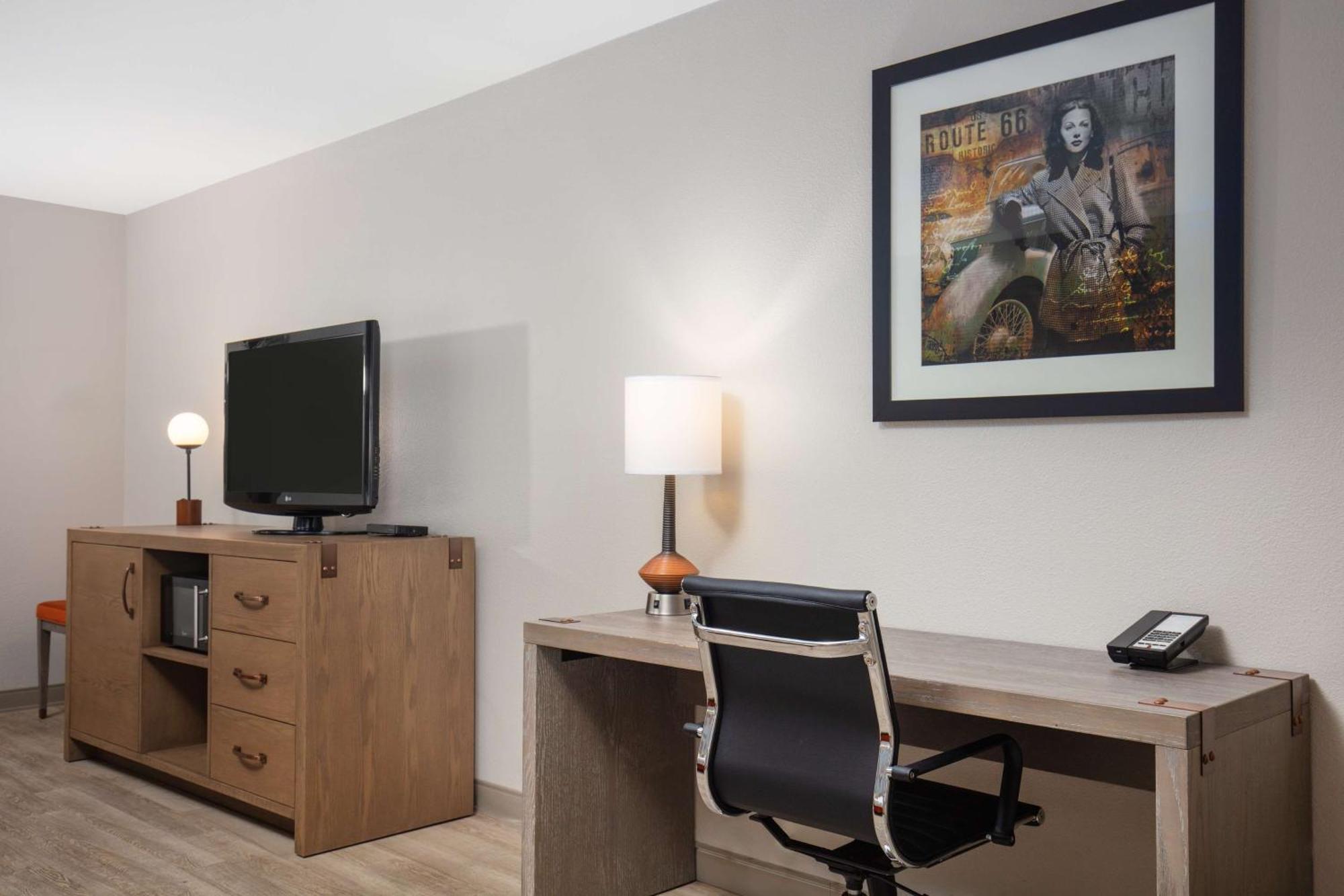 Best Western Plus King'S Inn And Suites Кингман Экстерьер фото