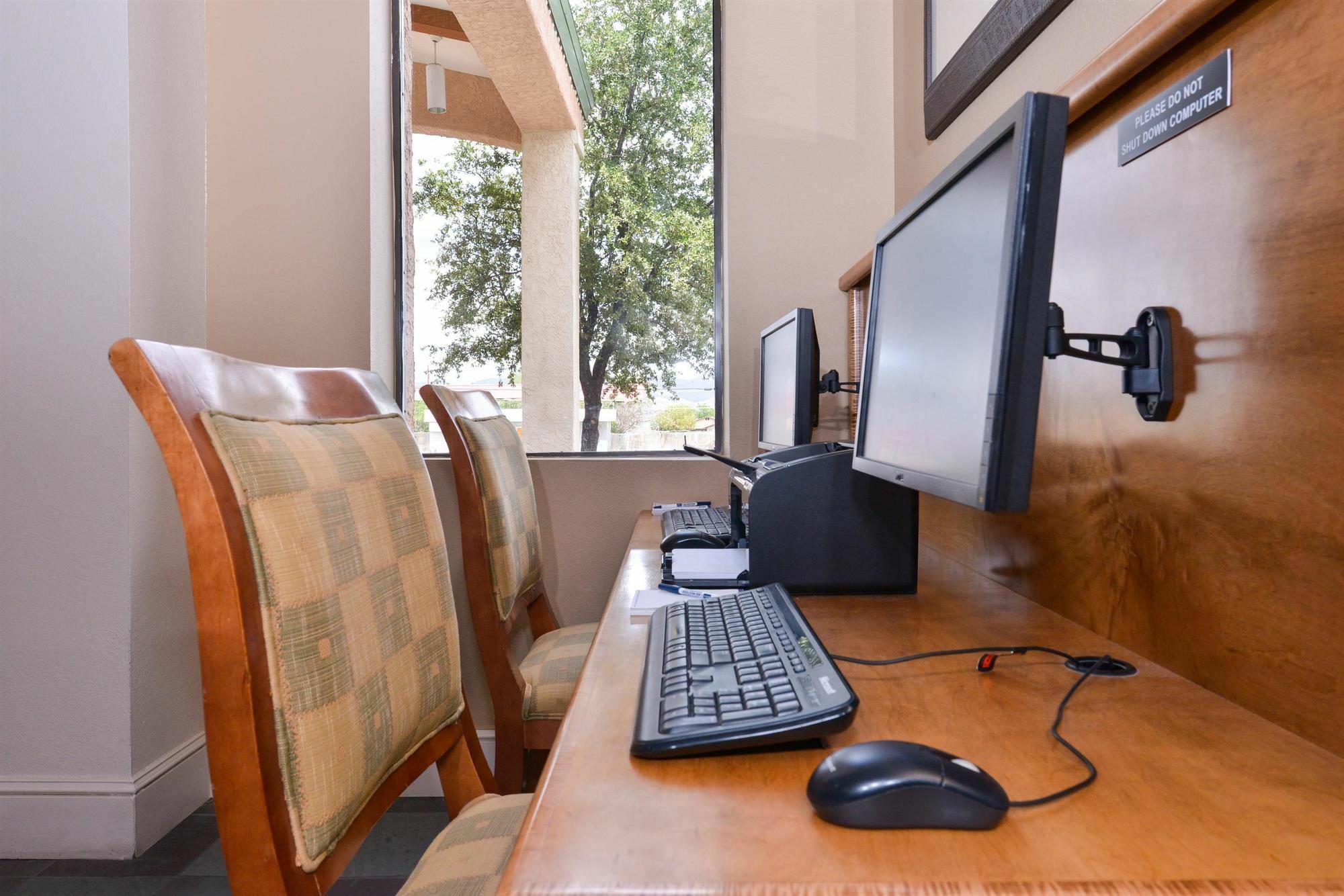 Best Western Plus King'S Inn And Suites Кингман Экстерьер фото